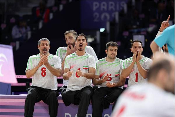 Paris Sitting Vo Iran Egypt  5