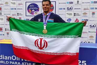 سعید افروز با شکستن رکورد جهان طلایی شد