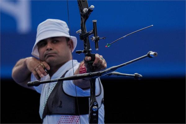 Paris Mem Recurve Ameri & Rahimi 16