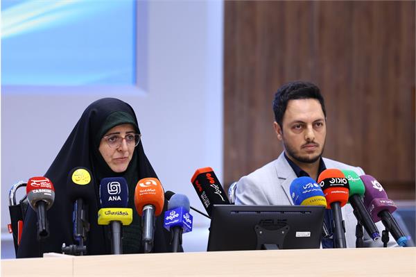 نشست خبری  8