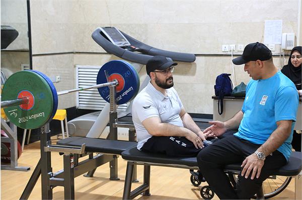 وزنه برداری  2