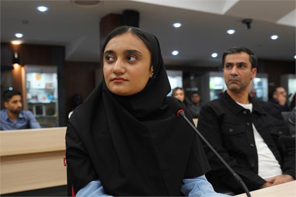 مراسم تجلیل  28