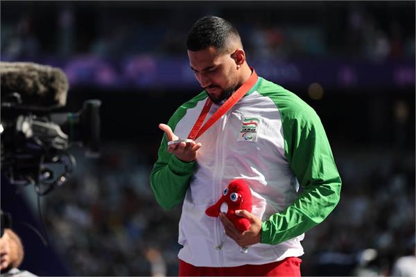 Ali Pirouj Silver & Nikparast Paris 9